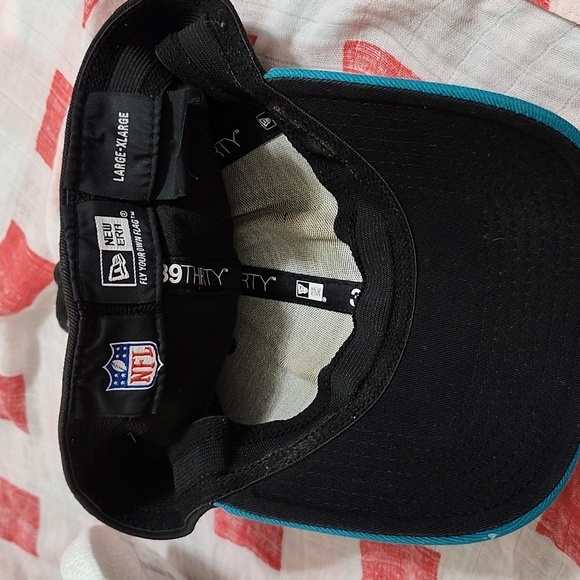 New Era NFL Team Cap - Jacksonville Jaguars Two-Tone Hat - Picture 3 of 3